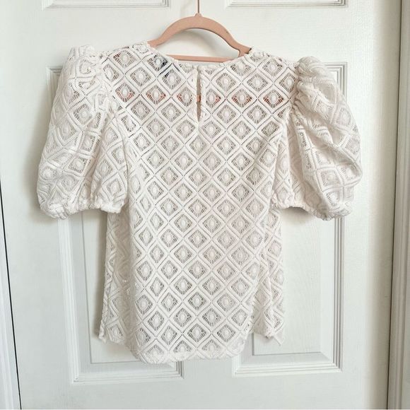 White lace Express puffed sleeve top - Picture 4 of 4